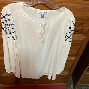 Old Navy tunic shirt, embroidered, split neck w/ tassel tie, cream, size M!